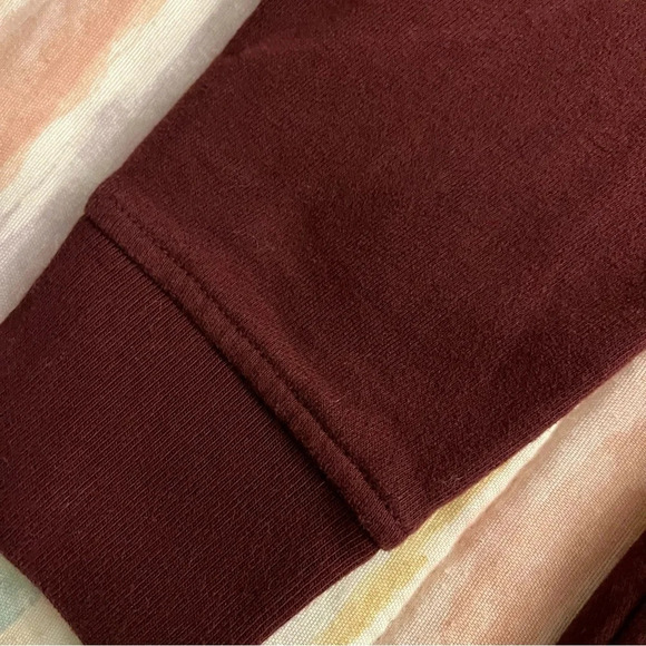 Maroon Gap Sweatshirt - Picture 3 of 5